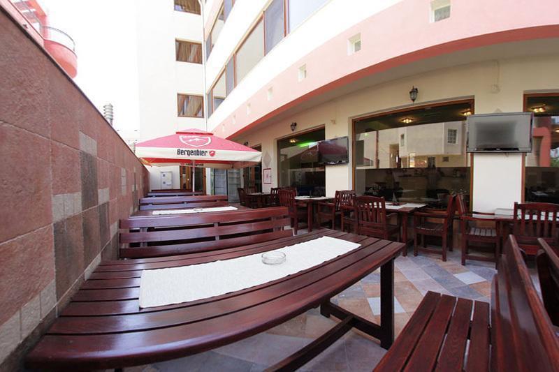 Hostel Nova Route Năvodari Exterior foto